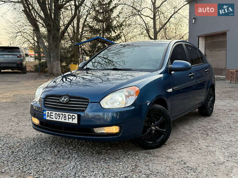 Hyundai Accent (2007)