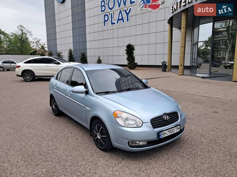 Hyundai Accent (2007)