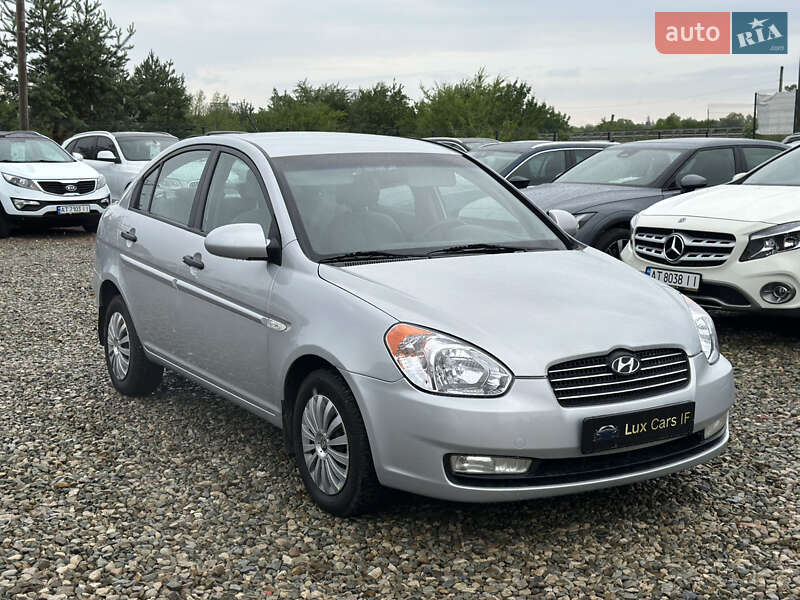 Hyundai Accent (2008)