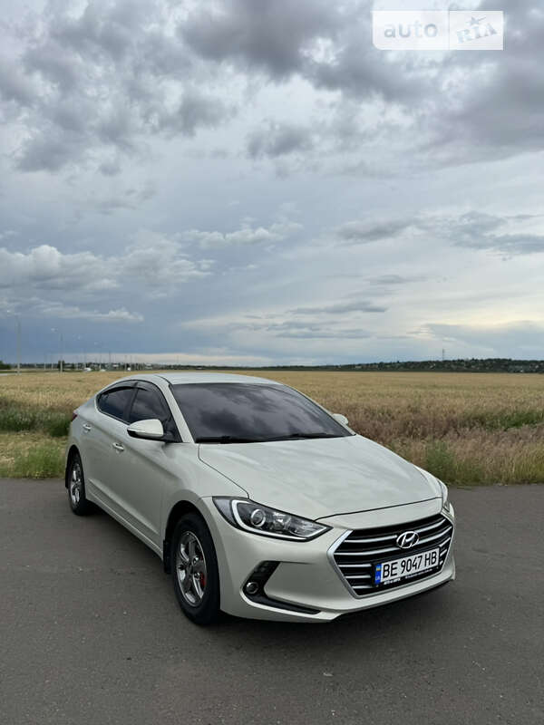 Hyundai Avante (2016)