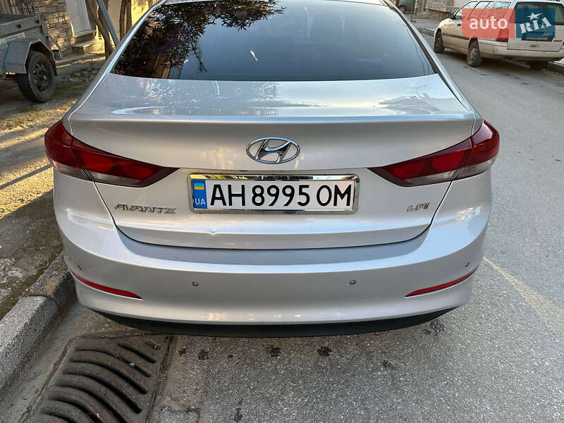 Hyundai Avante (2016)