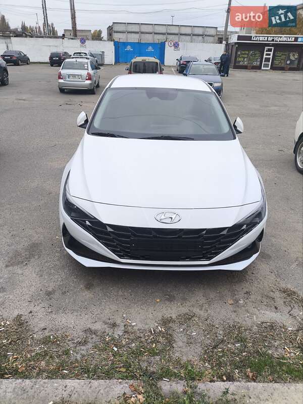 Hyundai Avante (2020)