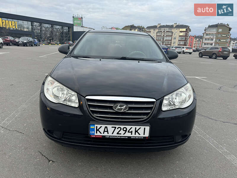 Hyundai Elantra (2008)