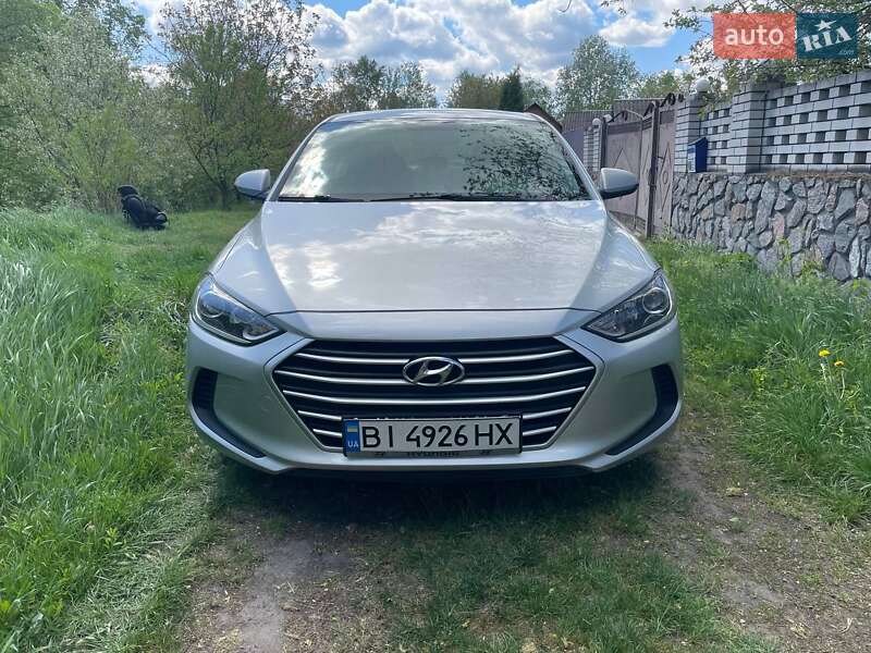 Hyundai Elantra (2017)