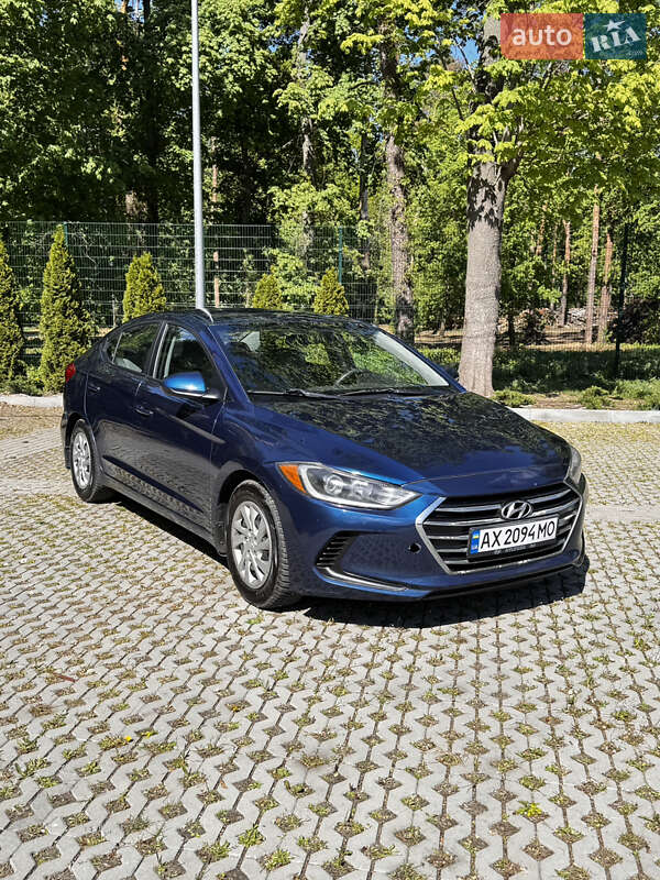 Hyundai Elantra (2018)