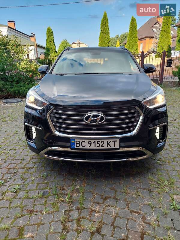 Hyundai Grand santa fe (2016)