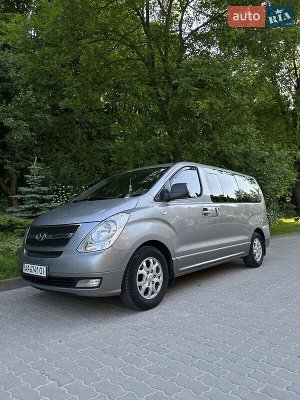 Hyundai H-1 (2012)