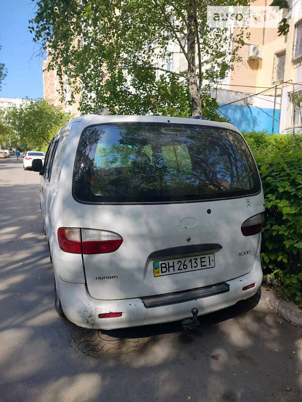 Hyundai H 200 (1998)