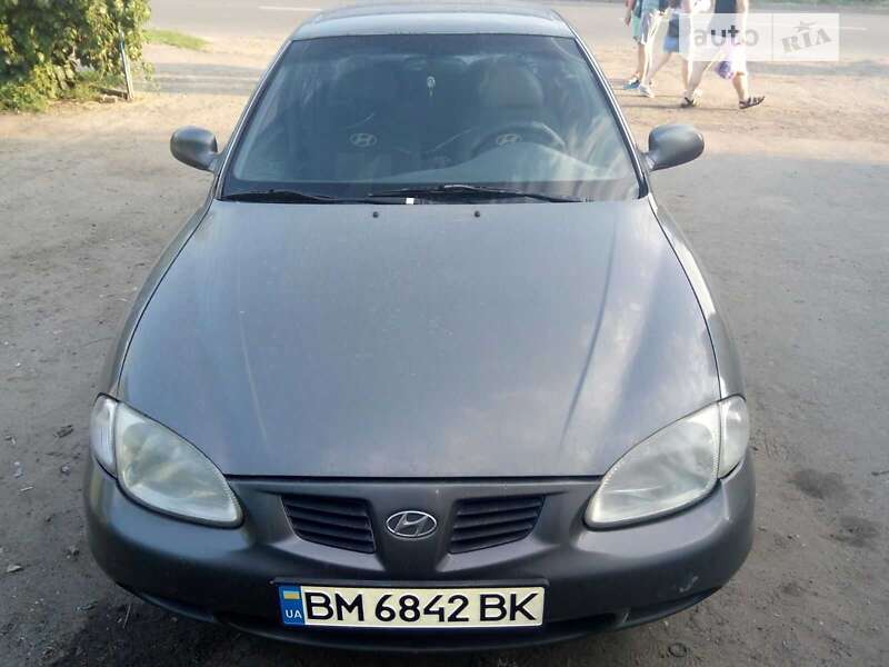 Hyundai Lantra (1999)