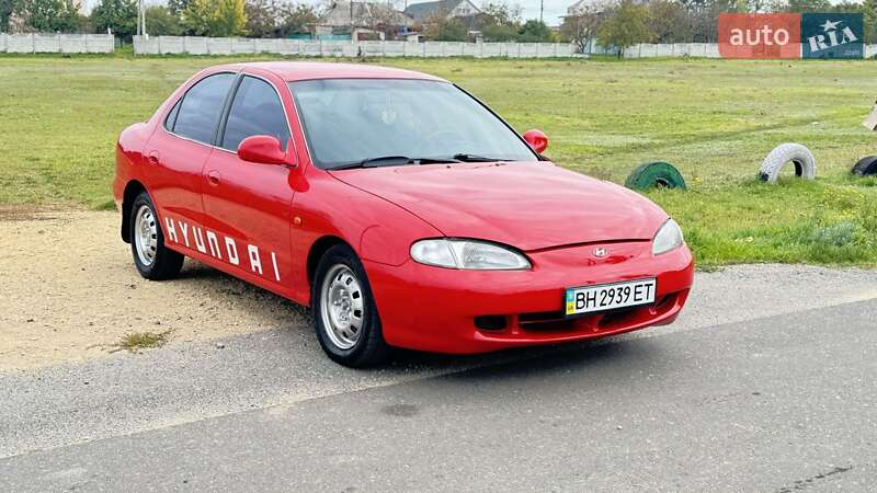 Hyundai Lantra (1997)
