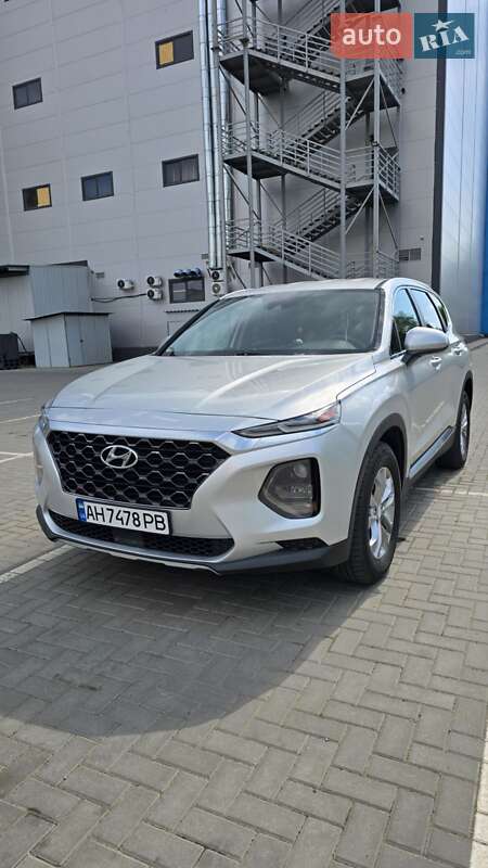 Hyundai Santa fe (2019)