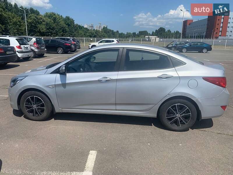 Hyundai Solaris (2016)