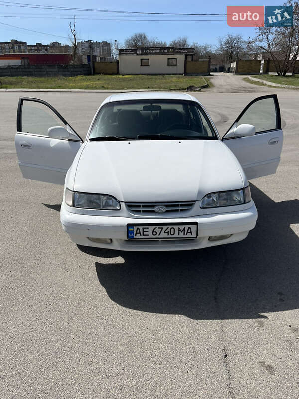 Hyundai Sonata (1995)