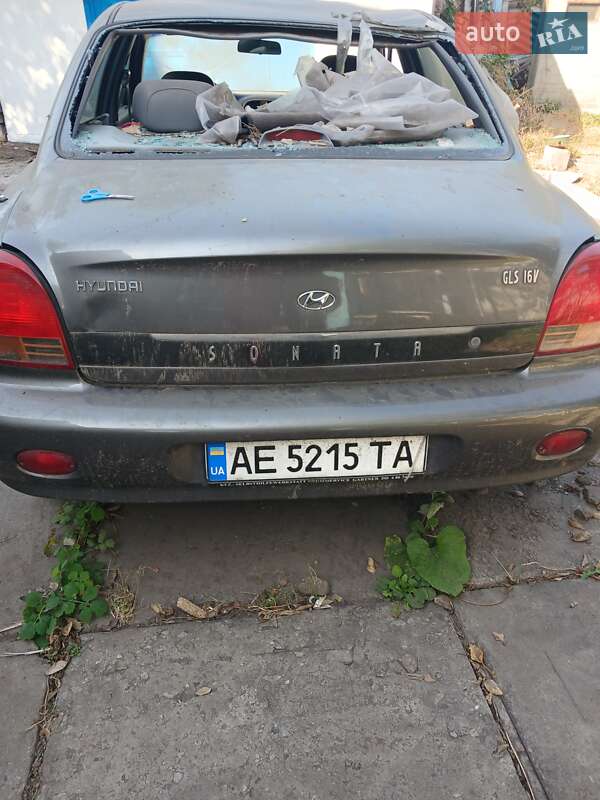Hyundai Sonata (1999)