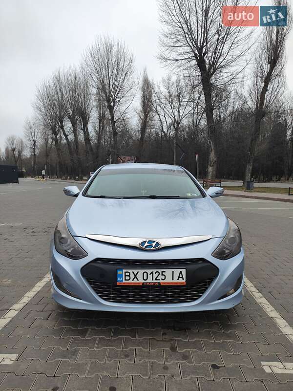 Hyundai Sonata (2013)