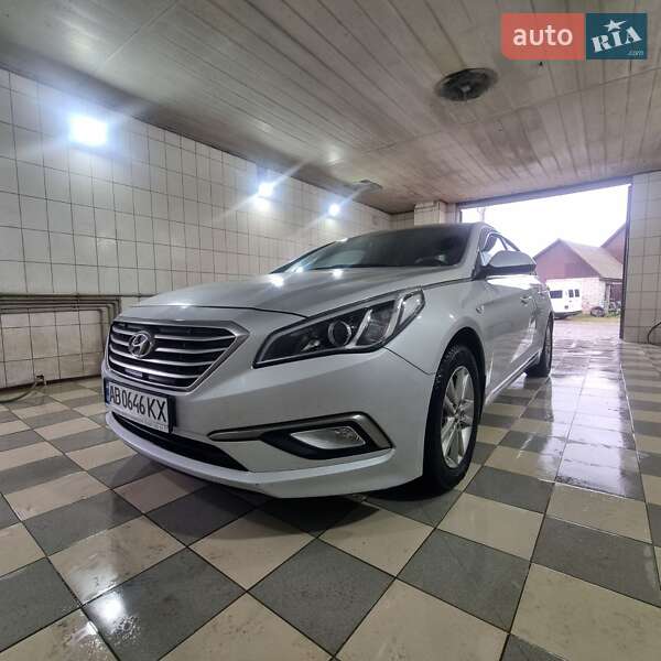 Hyundai Sonata (2015)