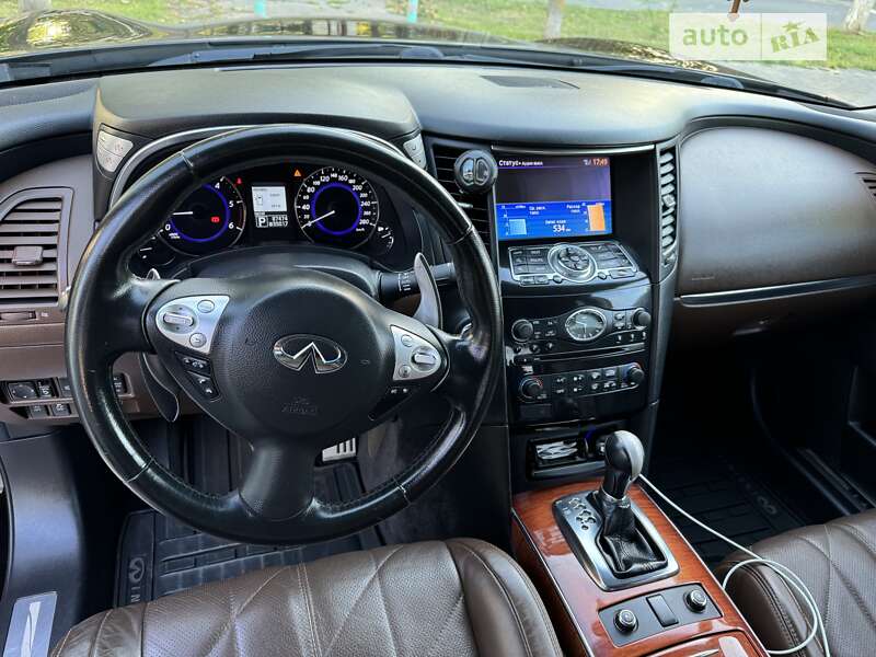 Infiniti Fx30d (2012)