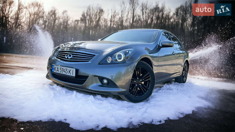 Infiniti G25 (2010)