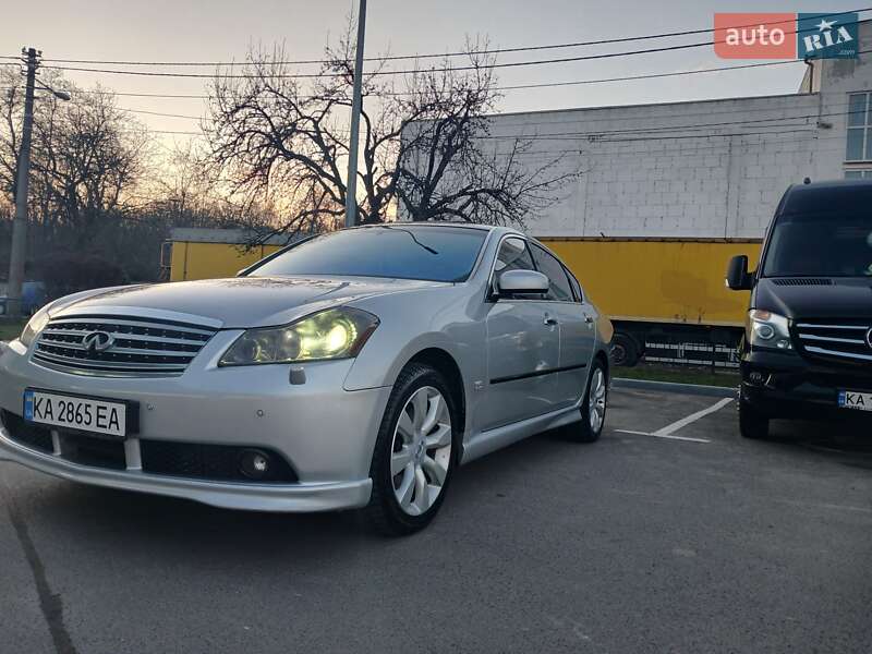 Infiniti M35 (2007)
