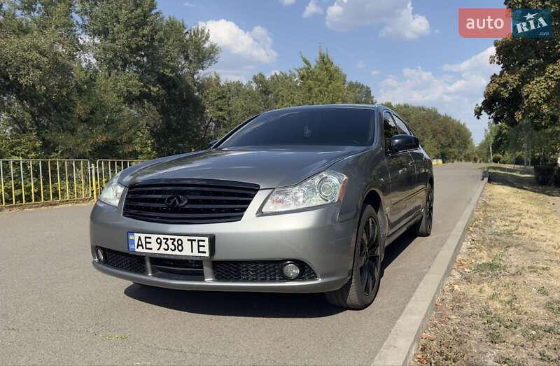 Infiniti M35 (2007)