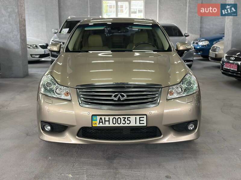 Infiniti M35 (2008)