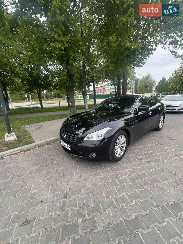 Infiniti M37 (2012)