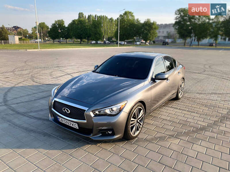 Infiniti Q50 (2015)