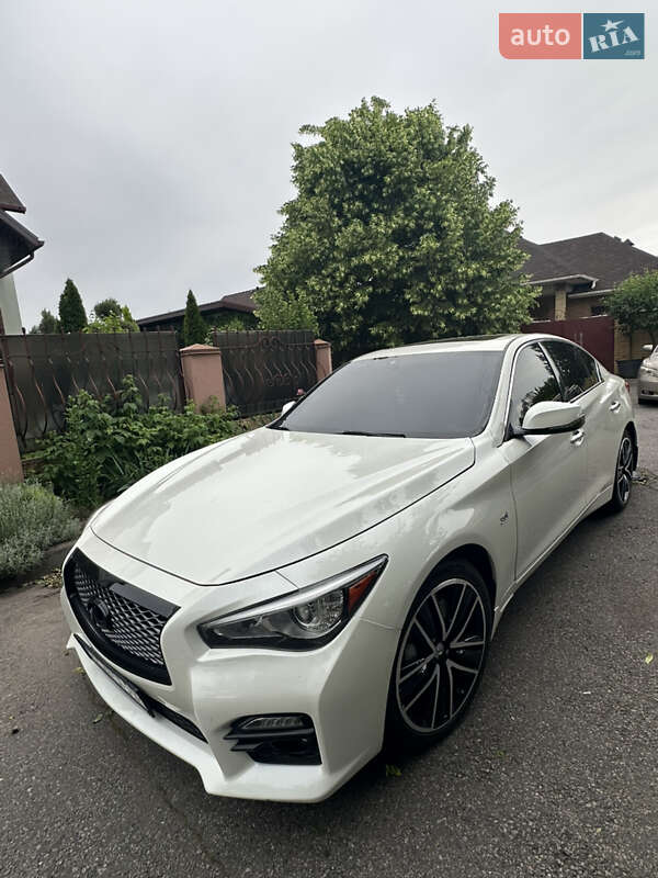 Infiniti Q50 (2016)