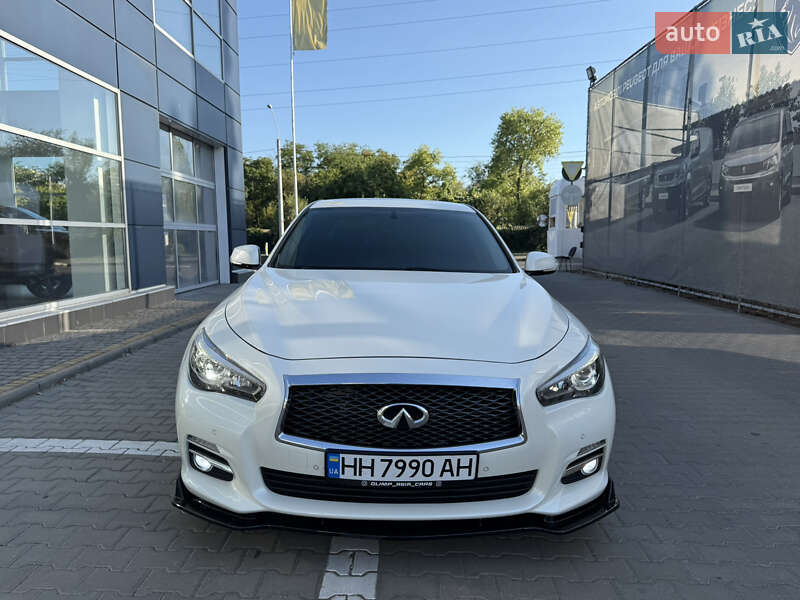 Infiniti Q50 (2016)