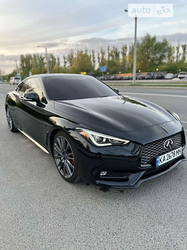 Infiniti Q60 (2016)