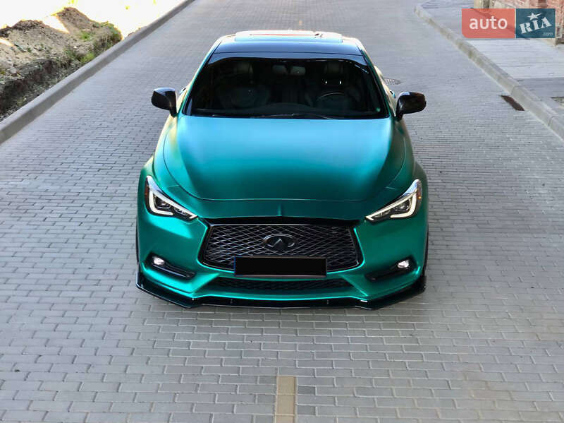 Infiniti Q60 (2016)