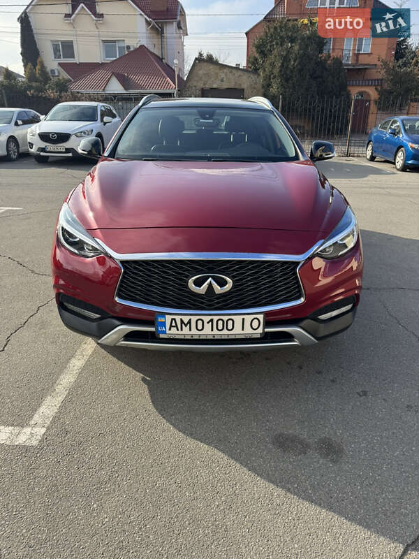 Infiniti Qx30 (2017)