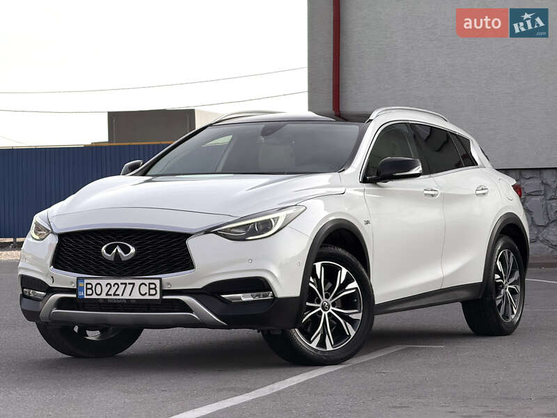 Infiniti Qx30 (2017)