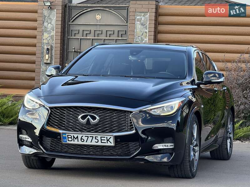 Infiniti Qx30 (2016)