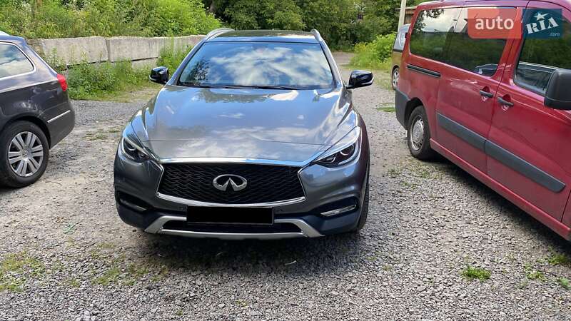 Infiniti Qx30 (2016)