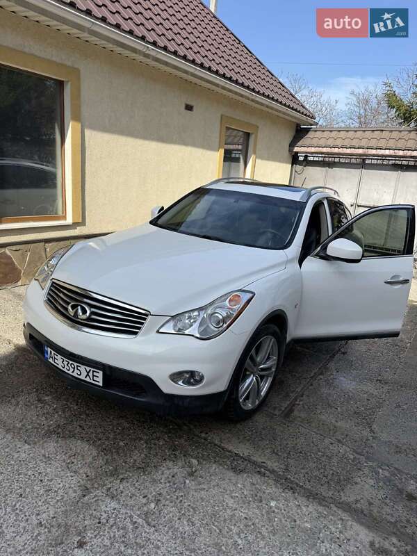 Infiniti Qx50 (2015)