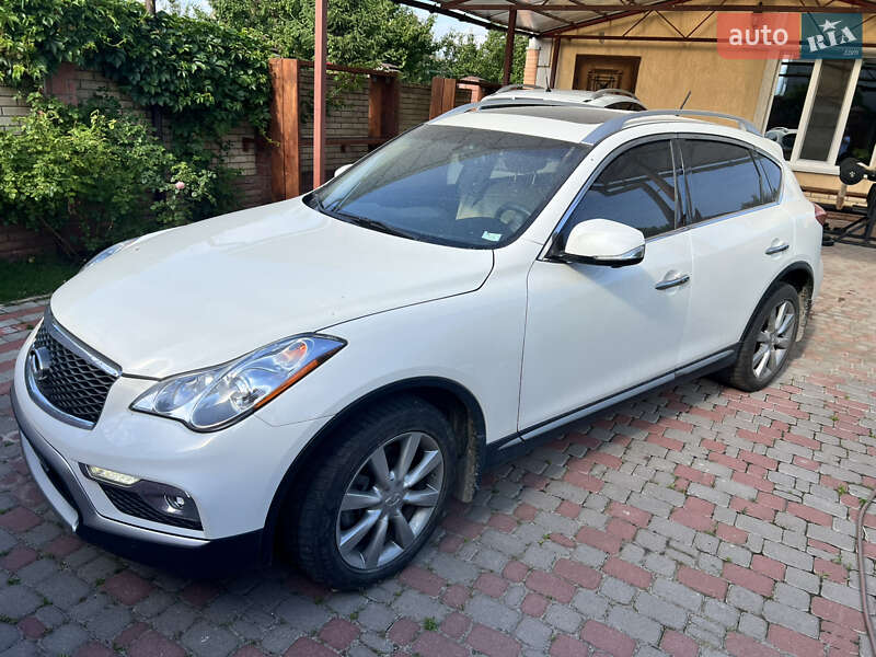 Infiniti Qx50 (2017)