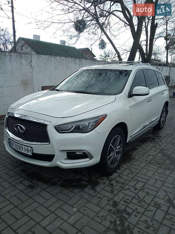 Infiniti Qx60 (2016)