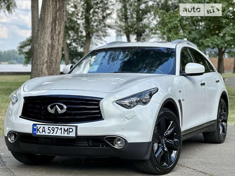 Infiniti Qx70 (2016)