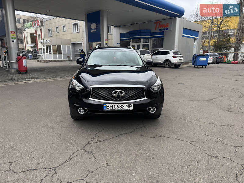 Infiniti Qx70 (2017)
