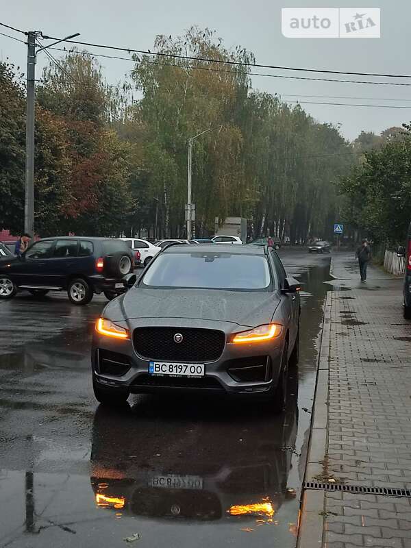 Jaguar F-pace (2017)