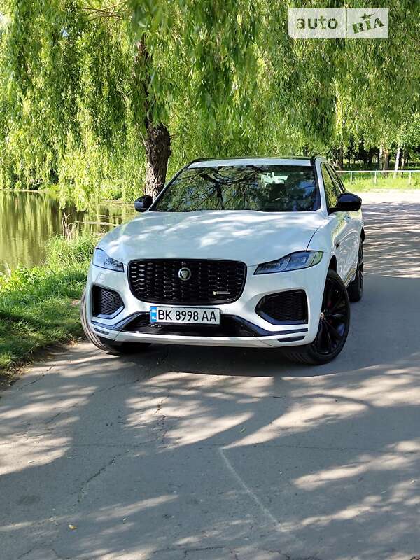Jaguar F-pace (2021)