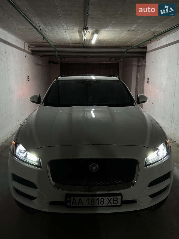 Jaguar F-pace (2017)