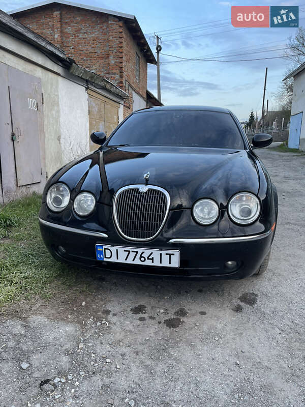 Jaguar S-type (2006)