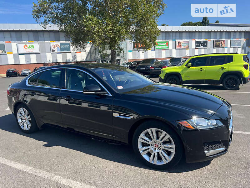 Jaguar Xf (2016)
