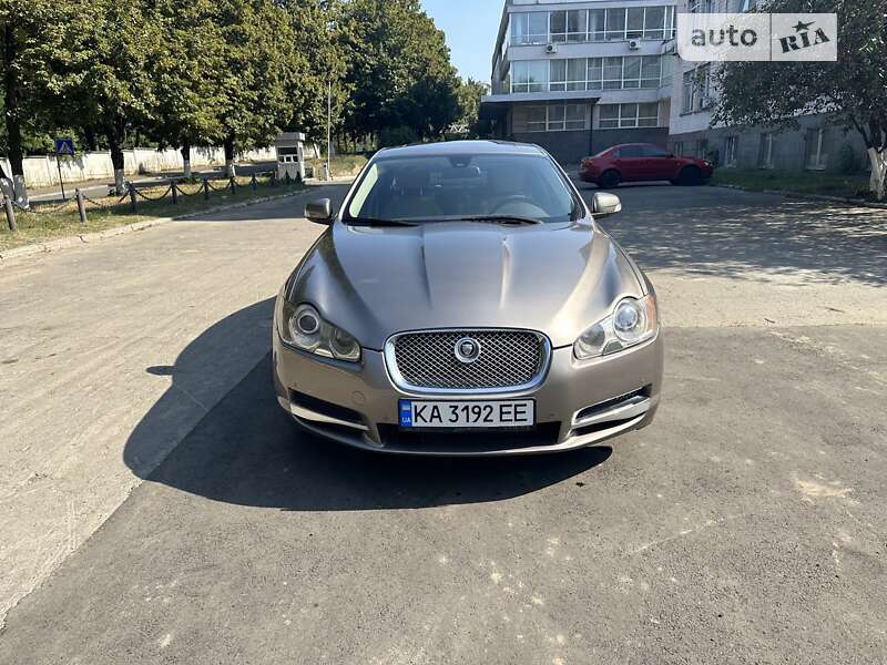 Jaguar Xf (2008)