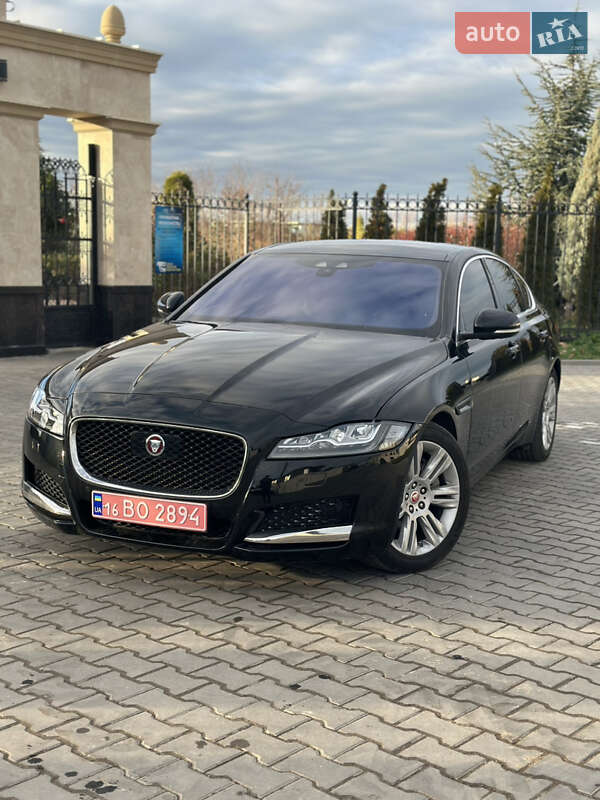 Jaguar Xf (2019)