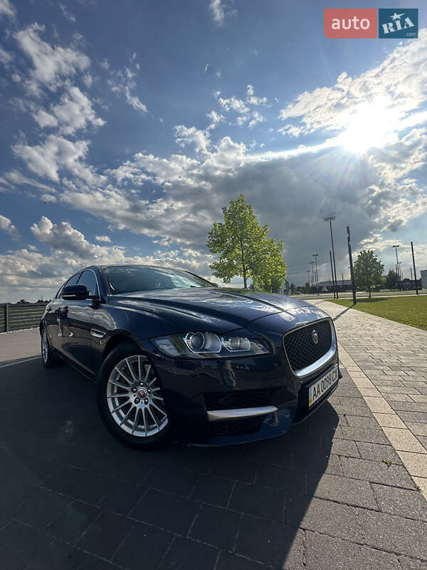 Jaguar Xf (2017)