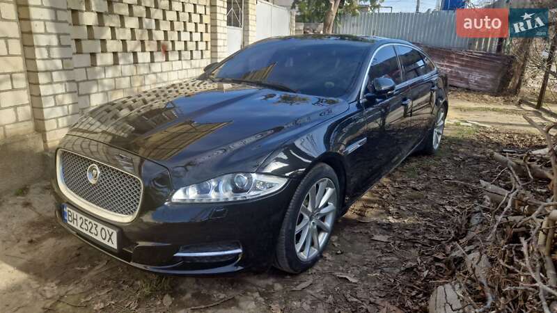 Jaguar Xj (2012)