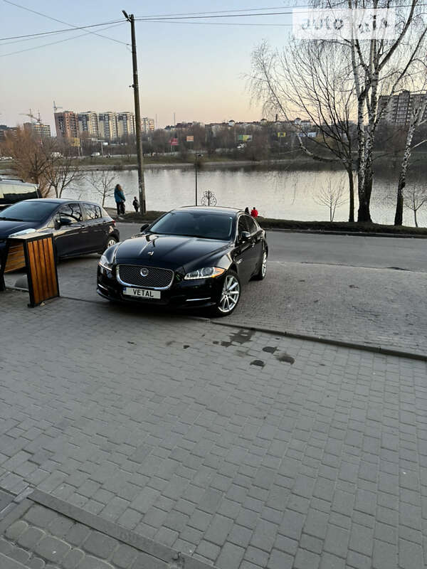 Jaguar Xj (2013)